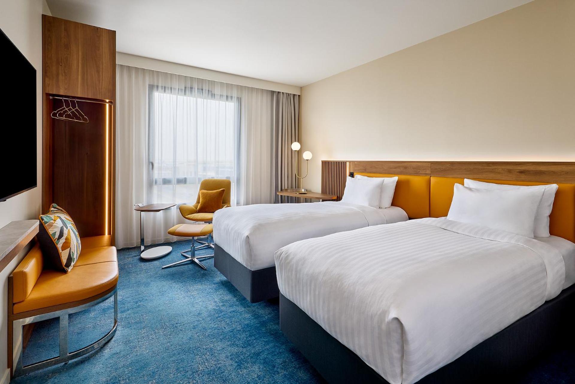 Courtyard By Marriott Lyon Eurexpo Stadium 热纳 外观 照片