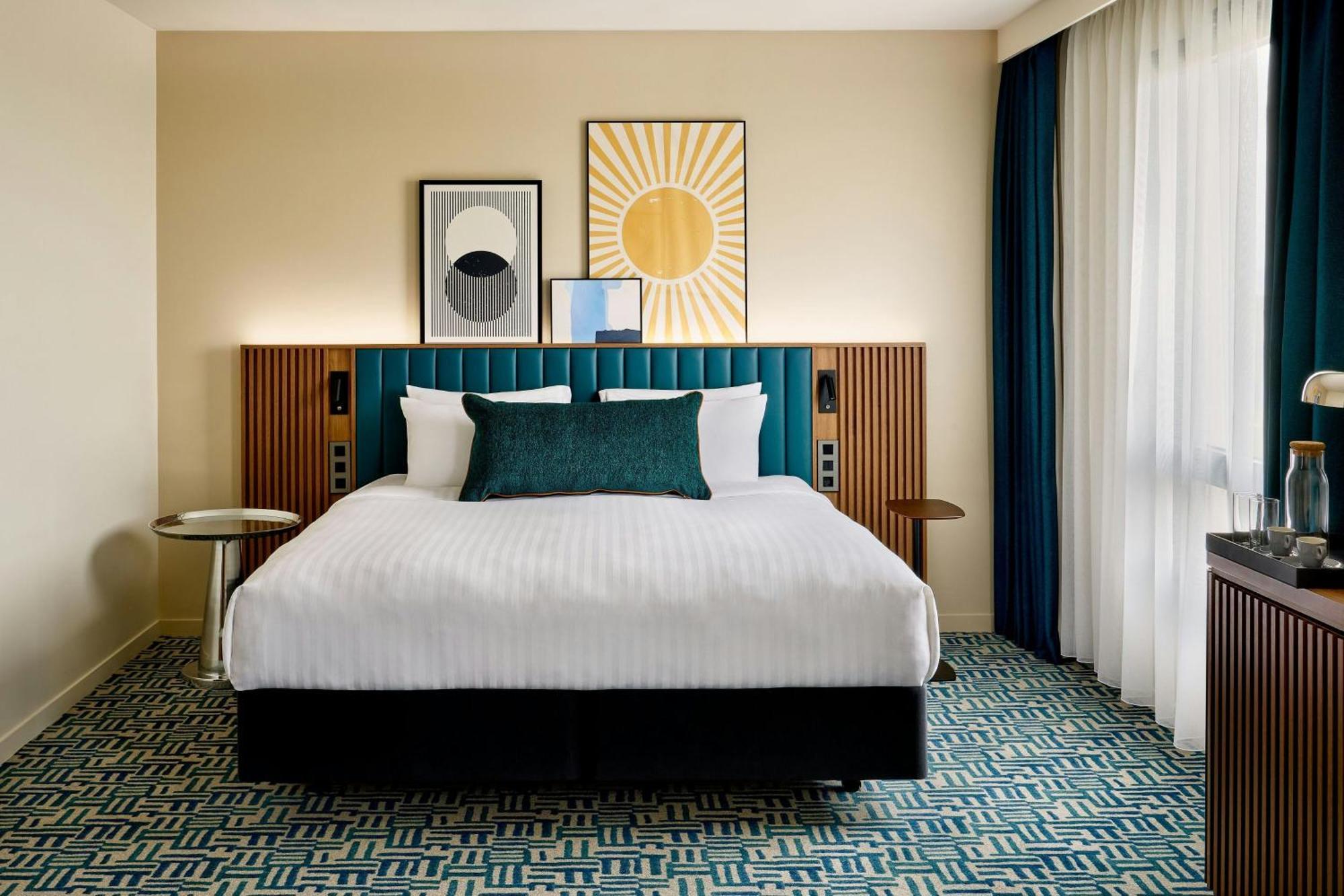 Courtyard By Marriott Lyon Eurexpo Stadium 热纳 外观 照片