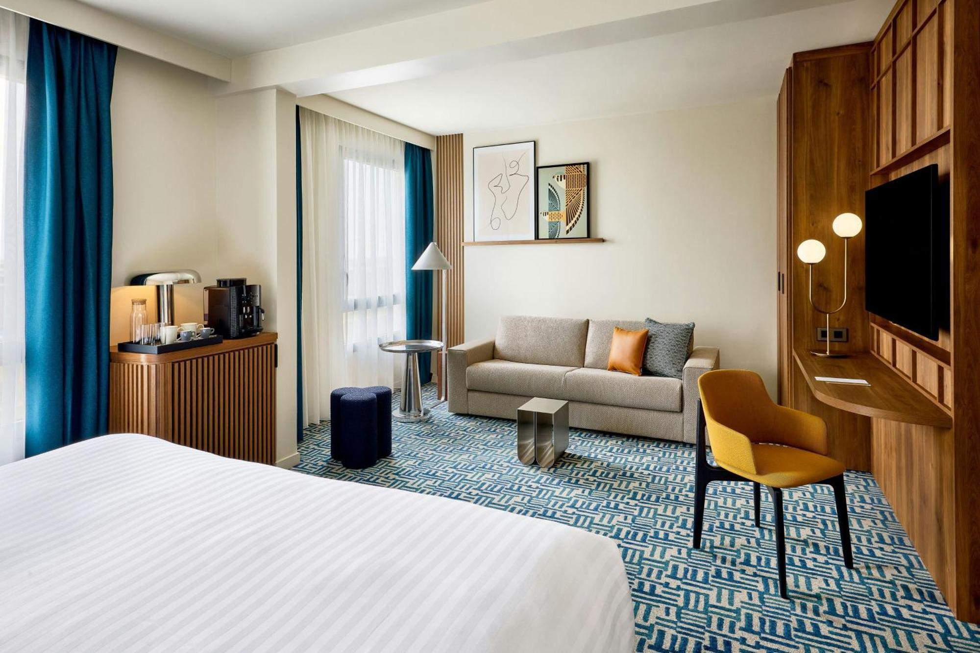Courtyard By Marriott Lyon Eurexpo Stadium 热纳 外观 照片